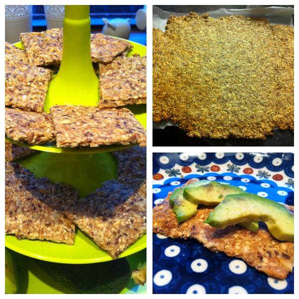 Drekkutíminn  Ný bakað Hrökkbrauð  Uppskrift af Heimagerðu Hrökkbrauði. 1/2 dl hörfræ 2 dl sólblómafræ 1 dl sesamfræ 2 dl Musli frá sollu án ávaxta ( eða tröllahafra ) 3 dl spelt 1 1/2 tsk saltverkssalt  1 dl kokosolia 2 dl vatn Allt hráefni í skál og hrærið með sleif.  Ef deigið er þunnt er gott að láta það standa smástund því fræin drekka vökvan í sig. Setjið deigið á bökunarpappir og annað blað yfir og rúllið með kökukefli.  Þessi uppskrift passar á 1 plötu og gott að gera rákir í svo betra sé að brjóta í sundur. Bakið í 15 til 20 mín á 200 gráðum.